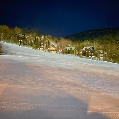 Appartamento Ski-In, Ski-Out Chaleureux Studio Loft Au Pied Des Pistes De Ski Stoneham Esterno foto